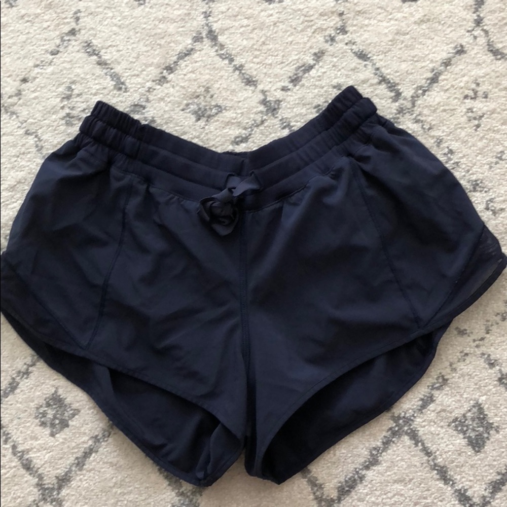 lulu lemon hotty hot shorts